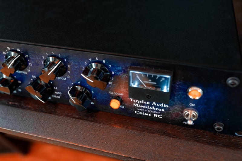 Tegeler Audio Creme RC Remote Controllable Bus Comp & Mastering Equalizer Carousel 3