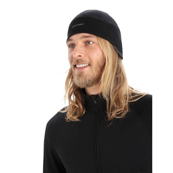 Icebreaker Quantum Beanie Carousel 1