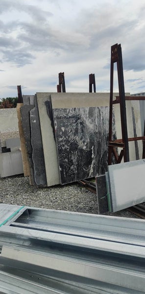 Granite and engineered stone Carousel 1
