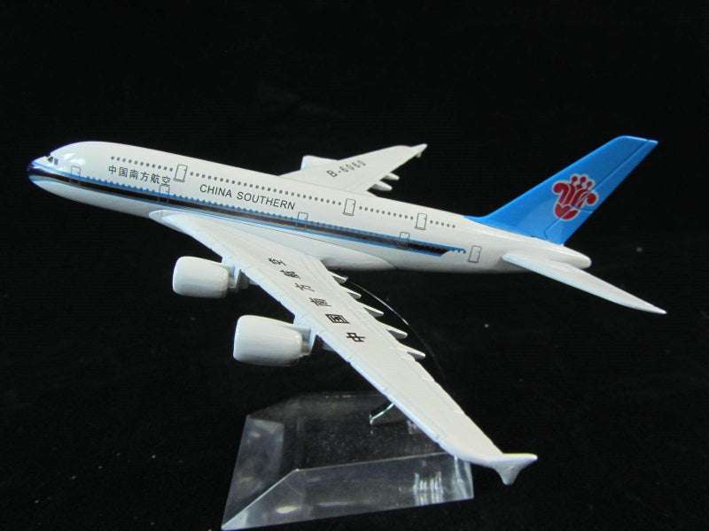 Die Cast Airplane China Southern Airlines A380 #108 Carousel 1