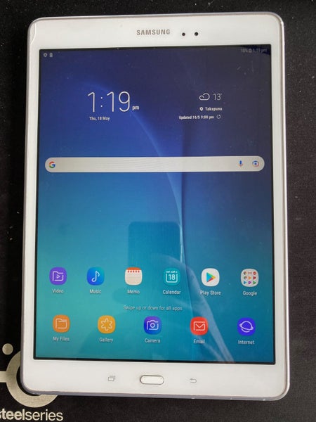 Samsung Galaxy Tab A 9.7 WHITE Carousel 3