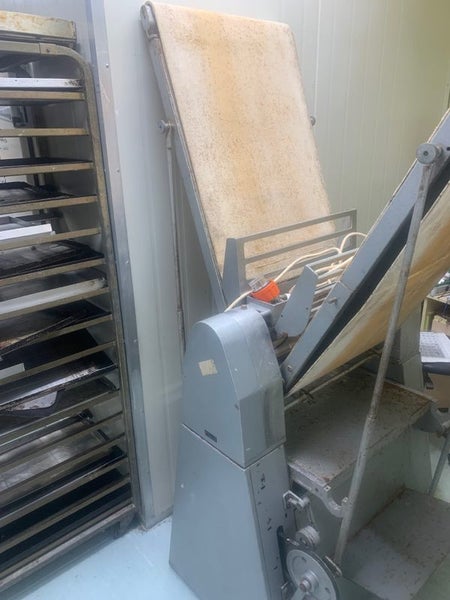 Pastry sheeter break Carousel 1