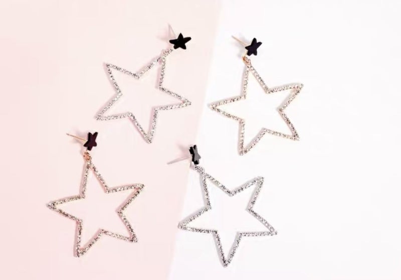 $1 reserve golden pentagram zirconia sparkle setting earrings brand new Carousel 2