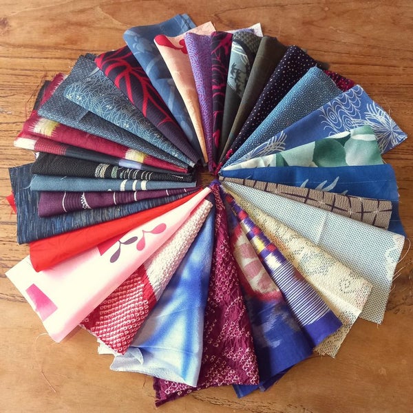 Vintage Japanese Kimono Fabrics 30 pcs. Carousel 1