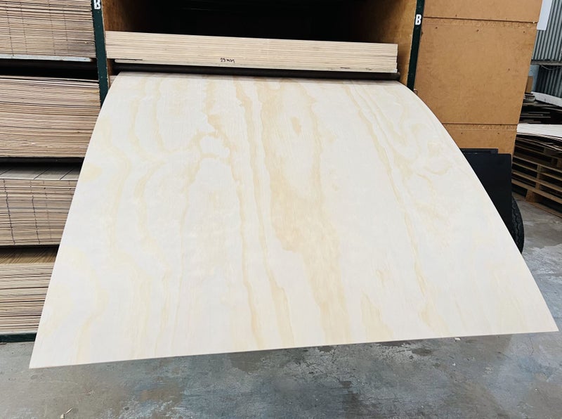 Caravan Ply pine face 3mm Carousel 1