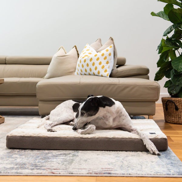 Superior Pet Goods Ortho Dog Mat Light Brindle Faux Fur Large 102x70.5x10cm Carousel 7