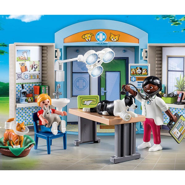 Playmobil Vet Clinic Play Box Playset Carousel 1
