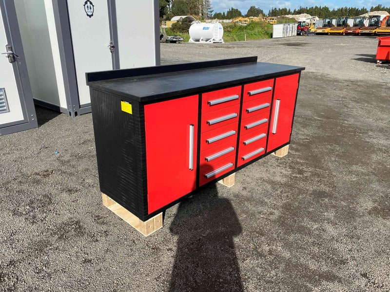 10 Draw Work Bench Carousel 2
