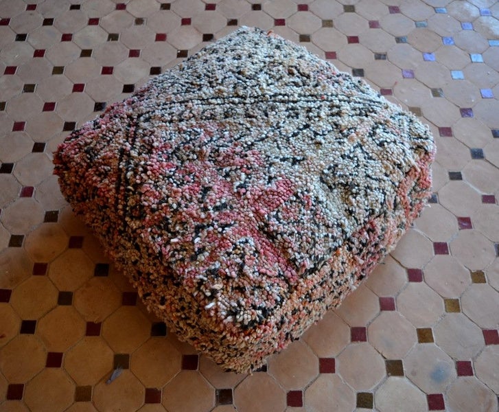 Moroccan Vintage Carpet Floor Cushion XXXII Carousel 1