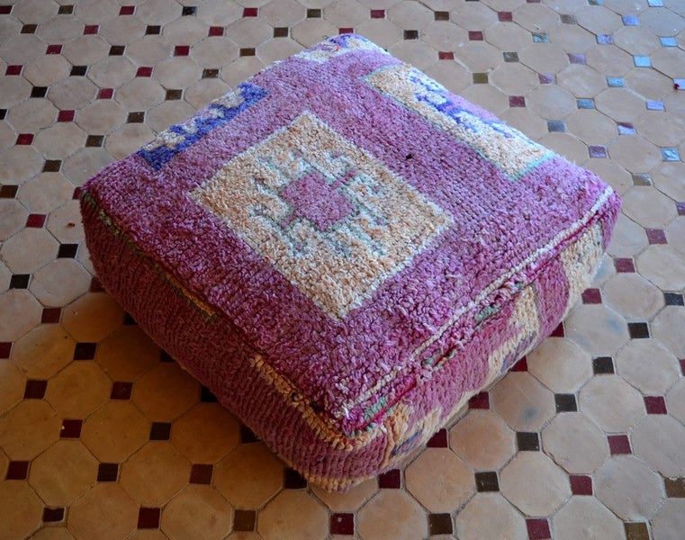 Moroccan Vintage Carpet Floor Cushion XXXI Carousel 1