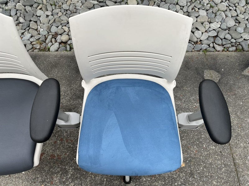 a set of reception chairs Carousel 15