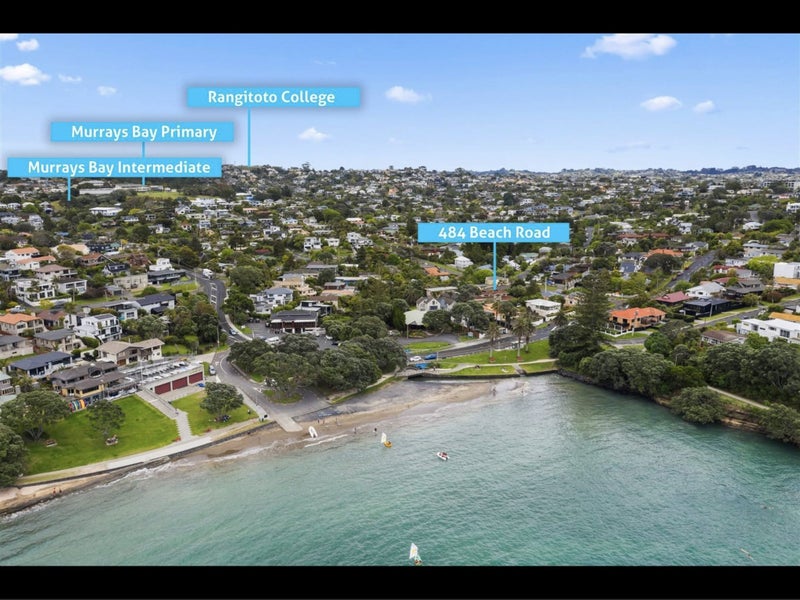 484 Beach Road, Murrays Bay, North Shore City, Auckland