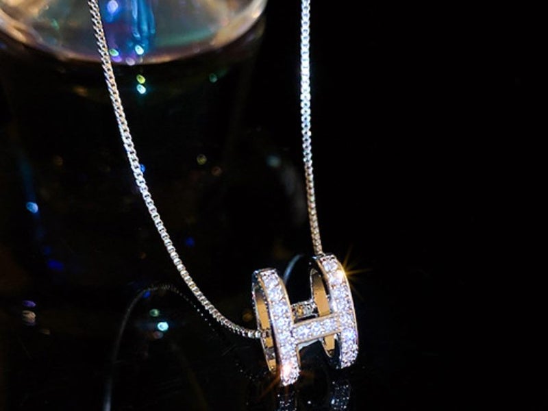 Letter H Necklace Niche Design Fashion Style Cubic Zirconia Clavicular Chain Carousel 1