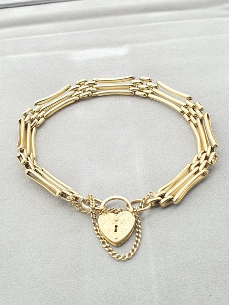 18ct Yellow Gold Gate Link Bracelet with Heart-Shaped Padlock Clasp628632322081311117
