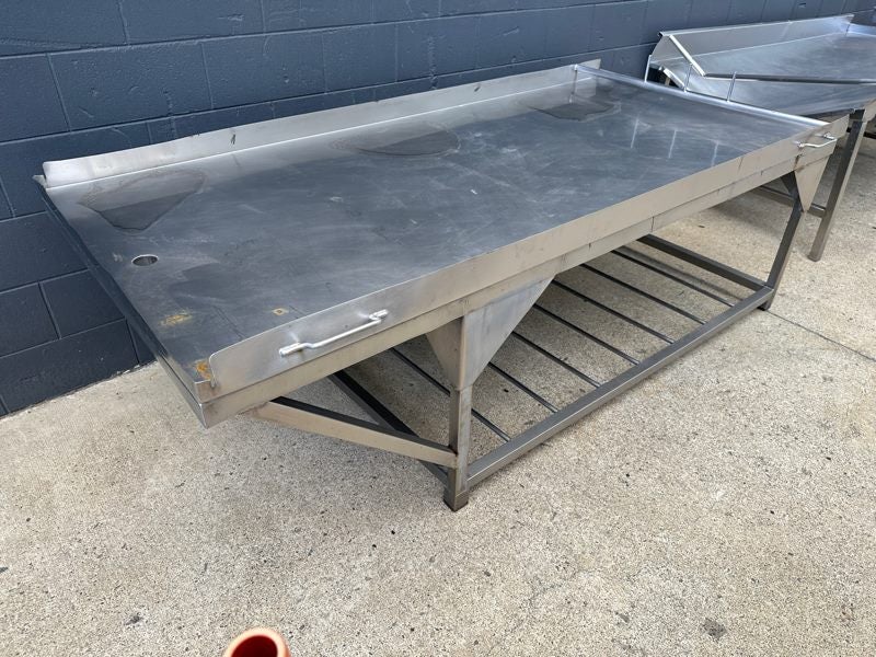 Used Stainless Table / Bench Carousel 1
