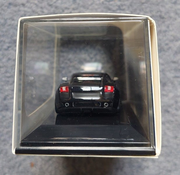 Autoart 1/64 Lamborghini Gallardo in Black Carousel 2