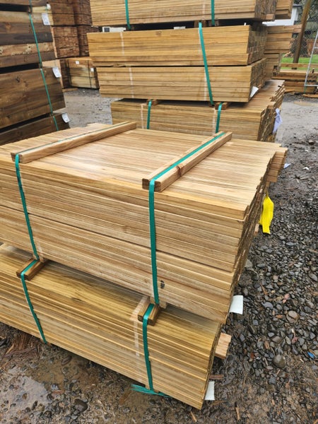 1.2m x 42x32 H3.2 Balustrade / Fence Batten Carousel 2
