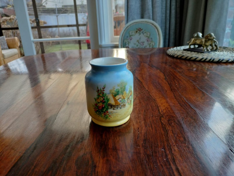 "The Village Smithy" Small Vase by Lancasters Ltd, Hanley, England Carousel 2