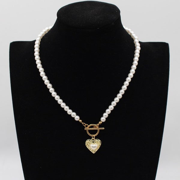 New Vintage Heart Butterfly Pendant Female Women Fashion Pearl Choker Carousel 1