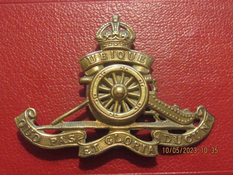 British Royal Artillery, Cap Badge, "QUO FAS ET GLORIA DUCUNT" WWI-WWII Carousel 1