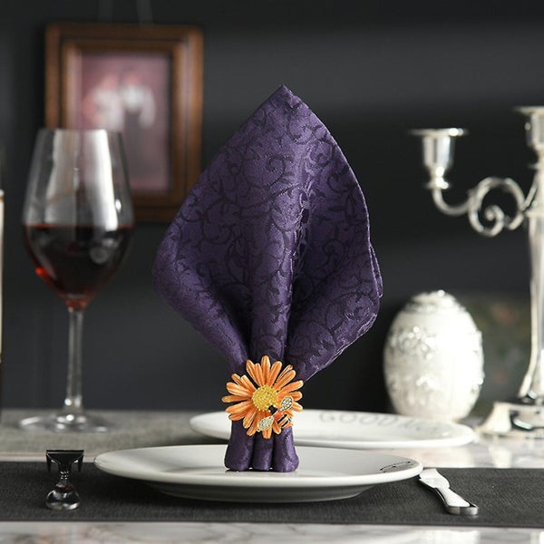 4pcs Napkin Rings Adorable Anti-rust Alloy Spring Flower Bee Painted Napkin Buck Carousel 4