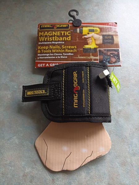 Magnetic Wristband - Holds screws, nails etc. Carousel 1