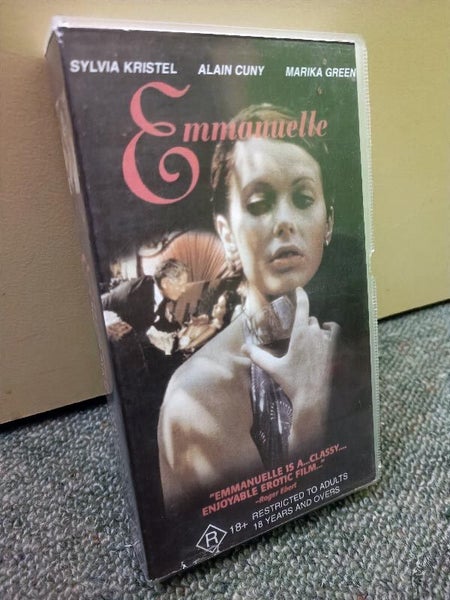 Emmanuelle - Sylvia Kristel - VHS Carousel 1