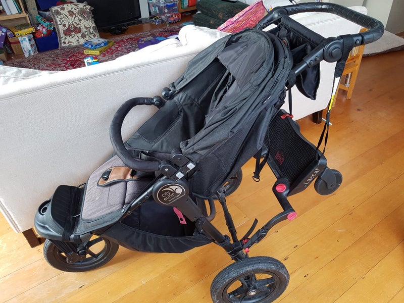 Baby Jogger City Elite 3 wheel pram Carousel 2