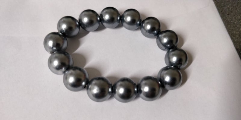 Black 14mm dia Pearl Bracelet Carousel 1