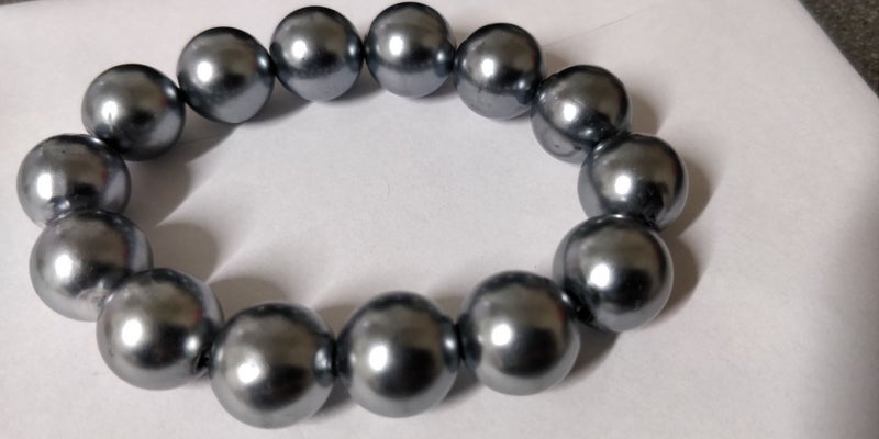 Black 14mm dia Pearl Bracelet Carousel 2