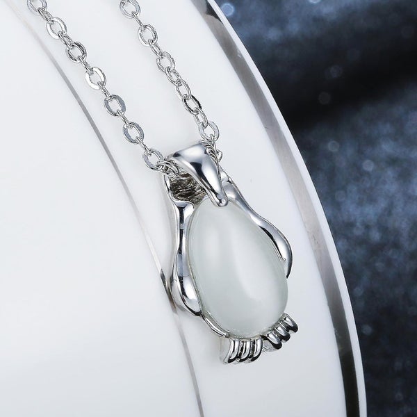 Natural Stone Penguin Pendant Necklace Ladies Clavicle Chain Fashion Gift Weddin Carousel 5