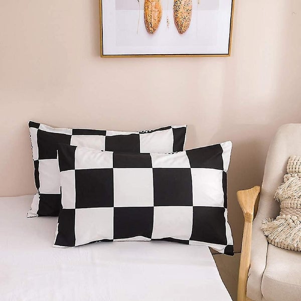 Plaid Duvet Cover + 2 X Pillowcases- Black And White Geometric Reversible Beddin Carousel 4