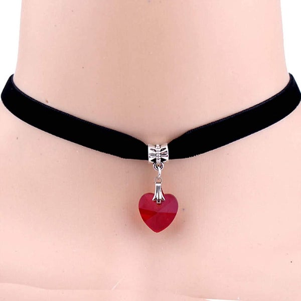 Vintage Necklace For Women- Women Gothic Heart Rhinestone Pendant Velvet Choker Carousel 1