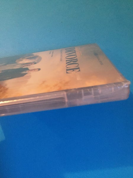 Divorce: The Complete First Season - NEW!!! Carousel 3