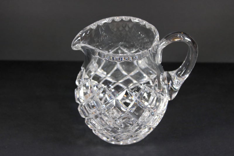 QUALITY VINTAGE CRYSTAL JUG 14CM Carousel 2