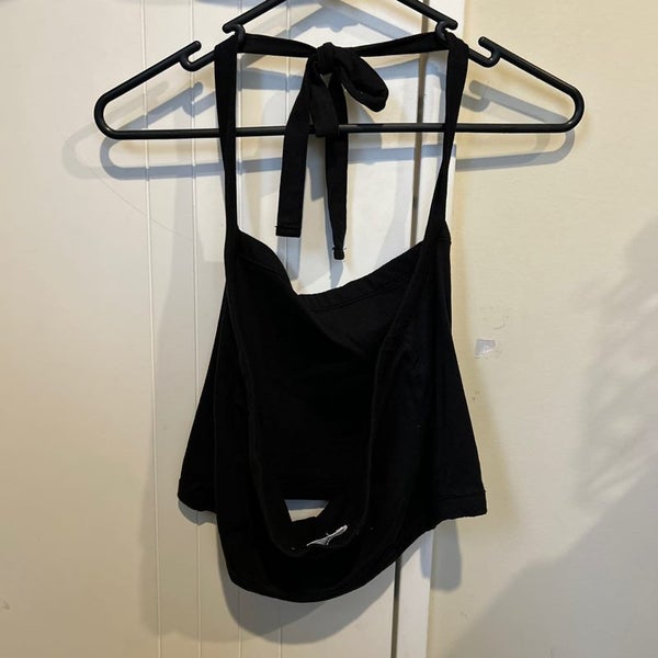 Black tie up halter crop top Carousel 2