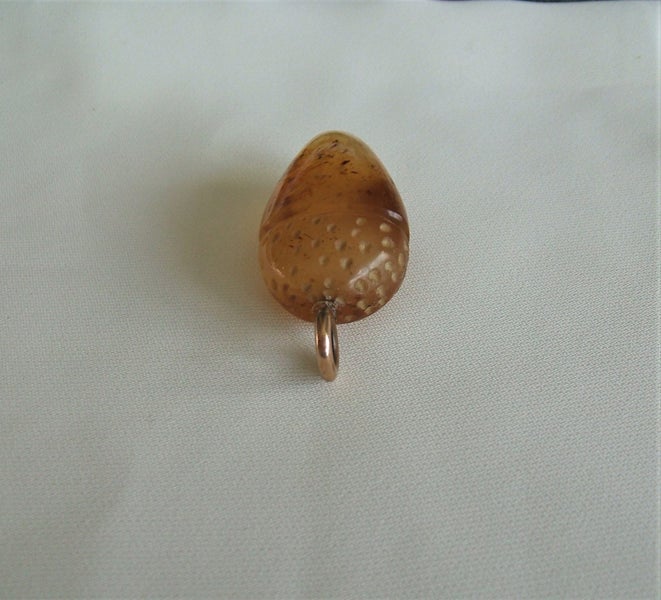 JEWELLERS ESTATE MUSEUM VICTORIAN KAURI AMBER/GUM UNIQUE ACORN SHAPE c1890's. Carousel 9