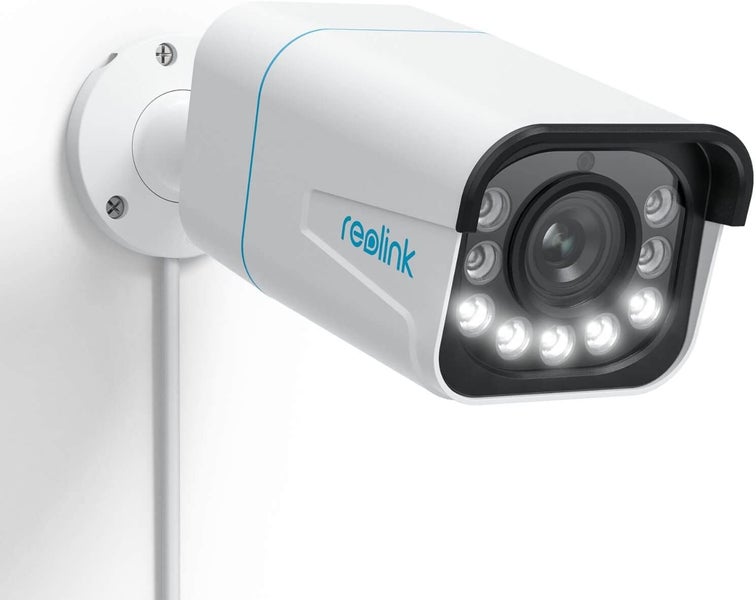Reolink RLC-811A 4K/UHD 8MP PoE Smart Spotlight Outdoor Camera Carousel 1