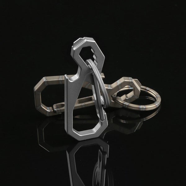 EDC Tool Durable Titanium Alloy Keychain Car Key Holder Outdoor Carousel 7