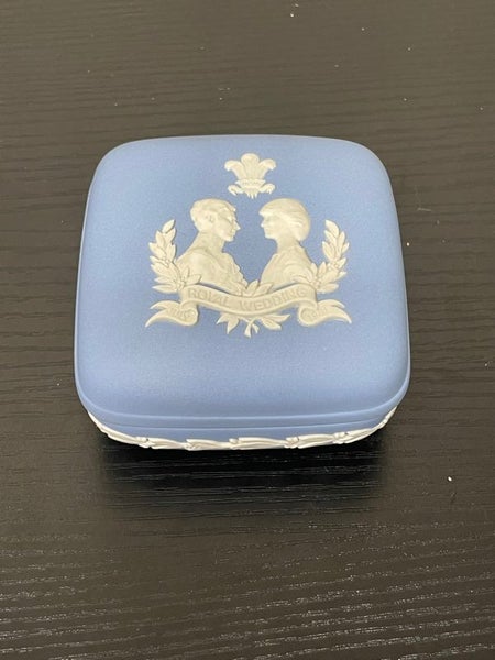 Vintage Wedgwood Royal Wedding trinket box Carousel 1