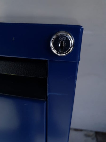 PRECISON 3 DRAW FILING CABINET IN BLUE Carousel 2