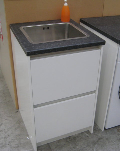 Tub unit 560 Wide with Drawers & Benchtop Surround Carousel 1