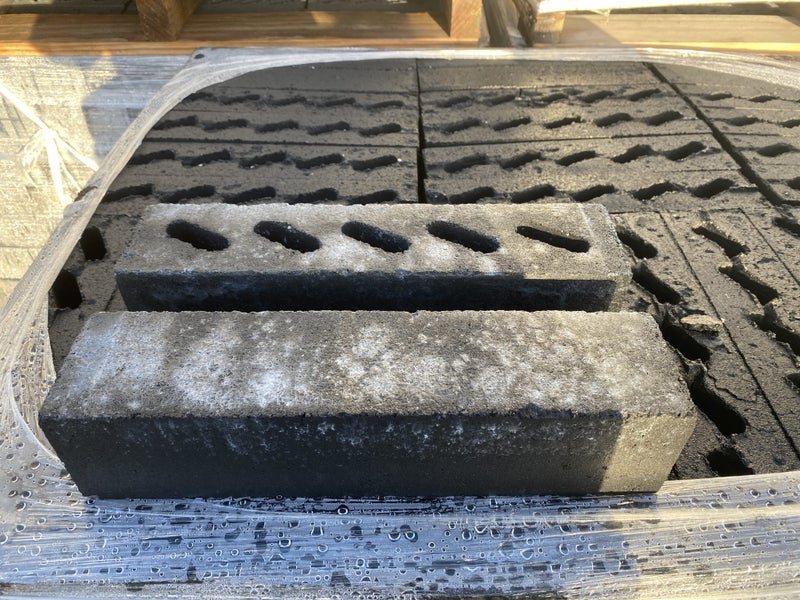 Bricks - Masonry Block (Pallet – 300 Bricks) Carousel 1