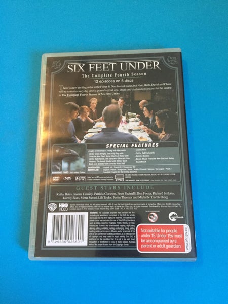 Six Feet Under: The Complete Fourth Season Carousel 2