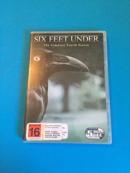 Six Feet Under: The Complete Fourth Season Carousel 1