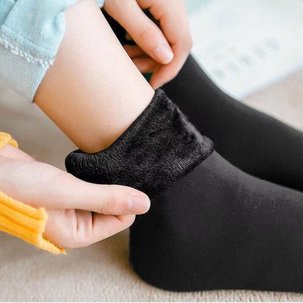 Female Winter Fleece Warm Socks Sleeping Socks 2 Pairs Carousel 2