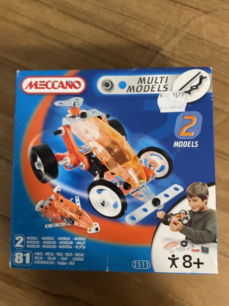 Meccano Multi Models 2004 Edition 2511, 81 parts Carousel 1