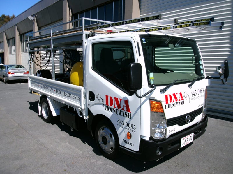 DNA HOUSEWASH Carousel 1