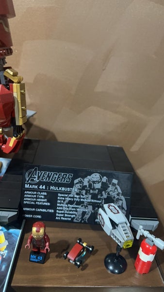 Lego 76105 Marvel ~ The Hulkbuster: Ultron Edition *Completed* Carousel 3