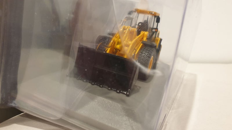 JCB 456 ZX FRONT LOADER 1:72 SCALE CONSTRUCTION MODEL JCB DIGGER SALE WAS $59.95 Carousel 5